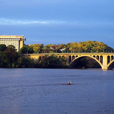 Key Bridge Marriott Hotel Arlington Exterior foto